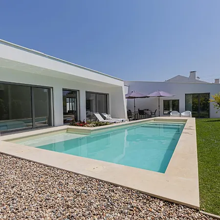 Casa Nova Da Azoia Hébergement de vacances *