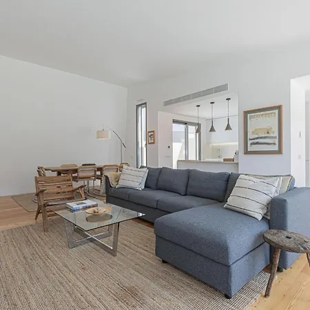 Casa Nova Da Azoia * Σεσίμπρα